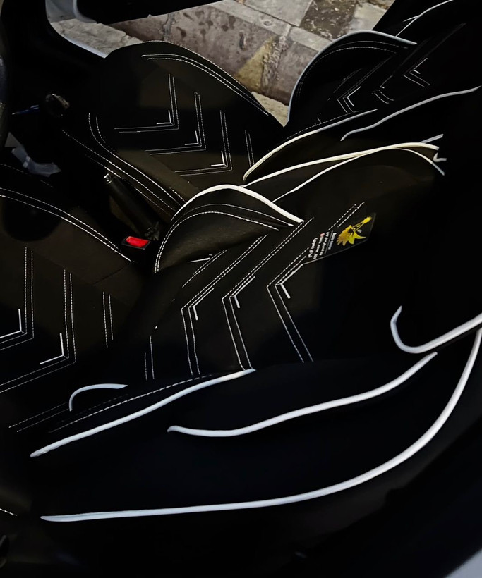 روکش صندلیX22مدل نیولاماری برزنتی درجه۱ طرح ماساژوری پدطبی کمروسرخلبانی باجای موبایلی مناسب ایکس۲۲